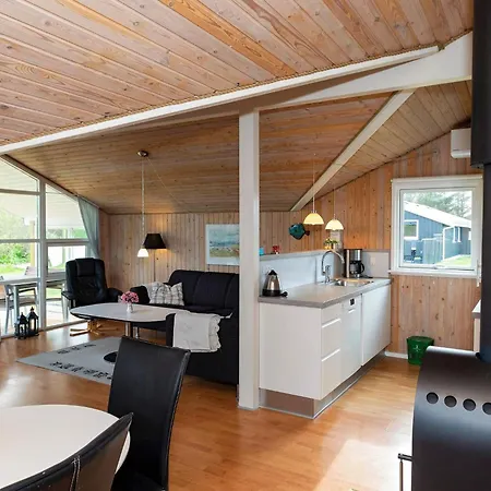 6 Person In Hjorring-by Traum *